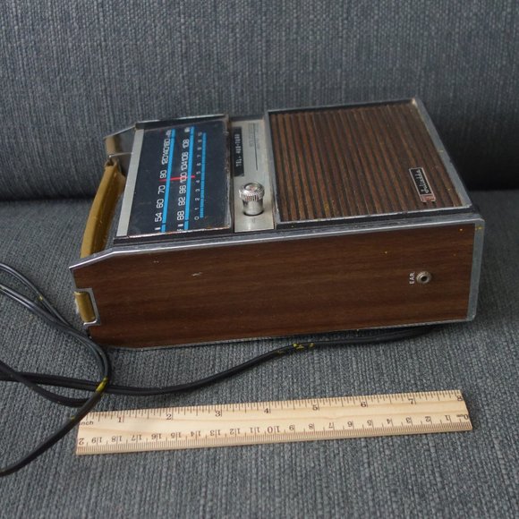 Vintage Juliette Model FPR-1278 Solid State AM/FM AC/DC Portable Radio Hong Kong - Picture 15 of 16